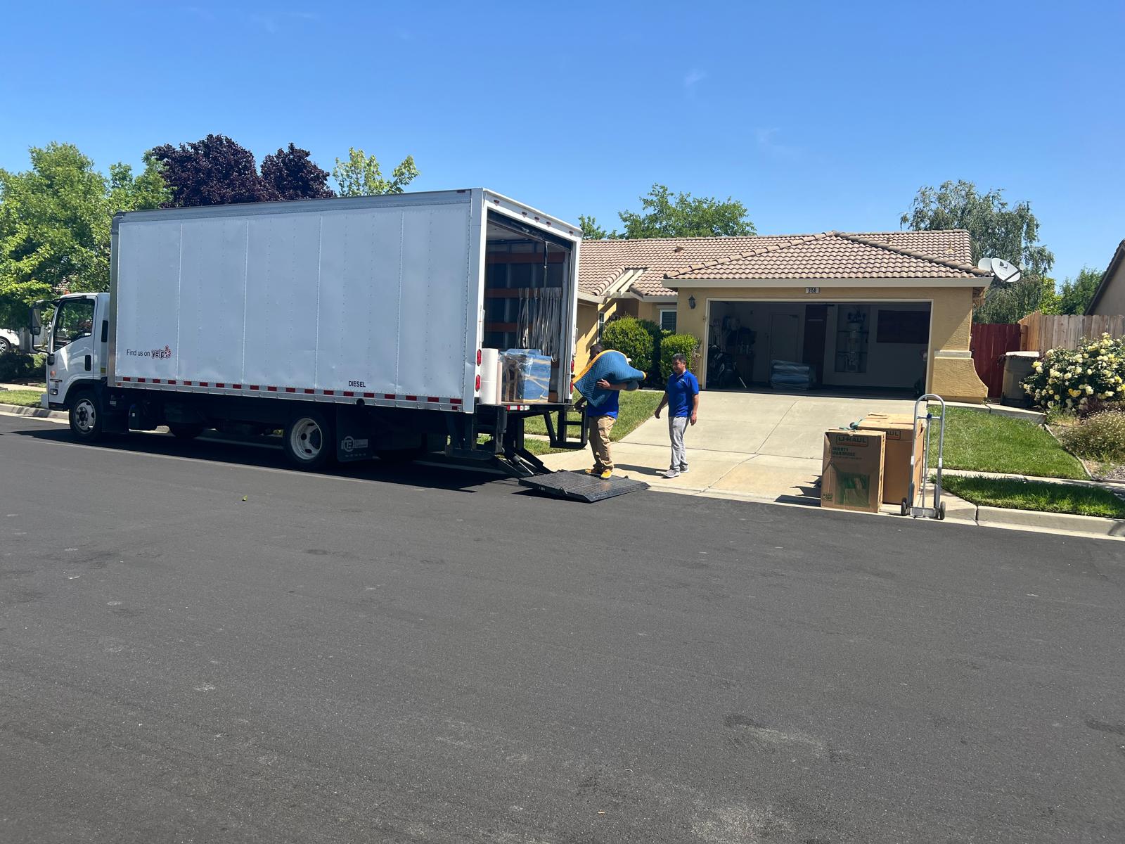 Roche's Moving Services Image